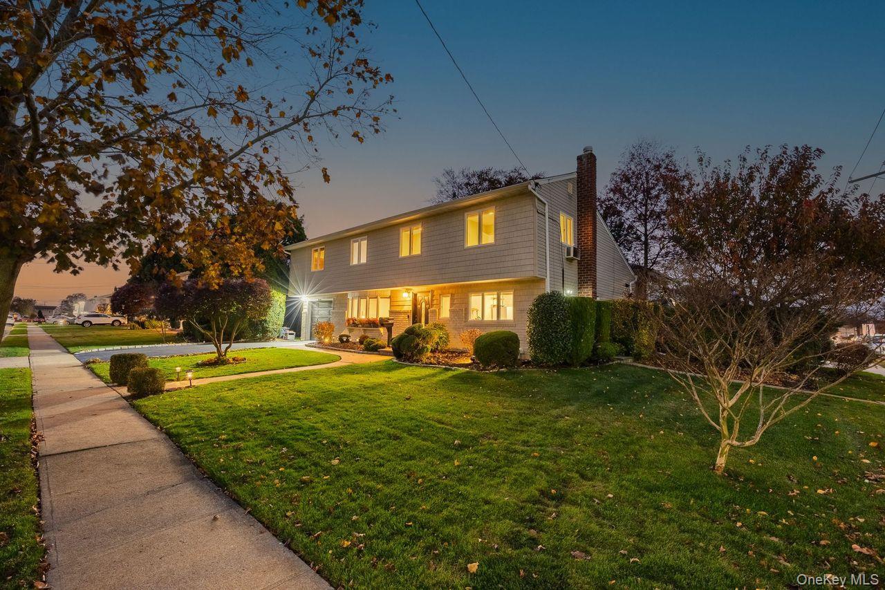 Single Family Horace  Nassau County, NY 11710, MLS-931882-9