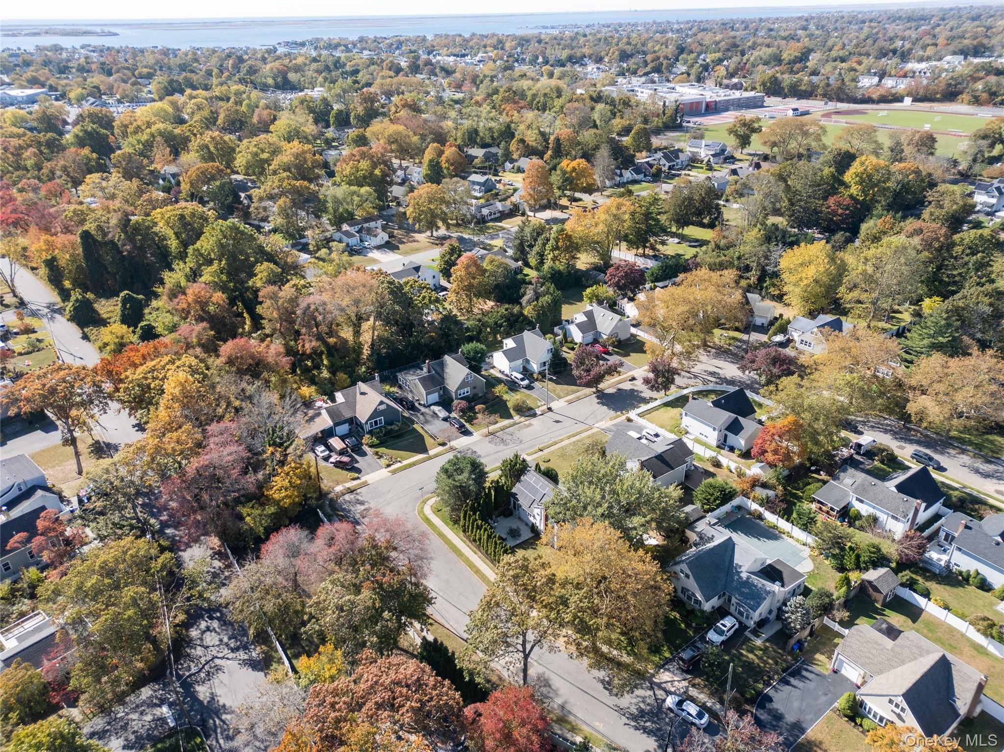 Single Family Gaylore  Suffolk County, NY 11701, MLS-931893-32