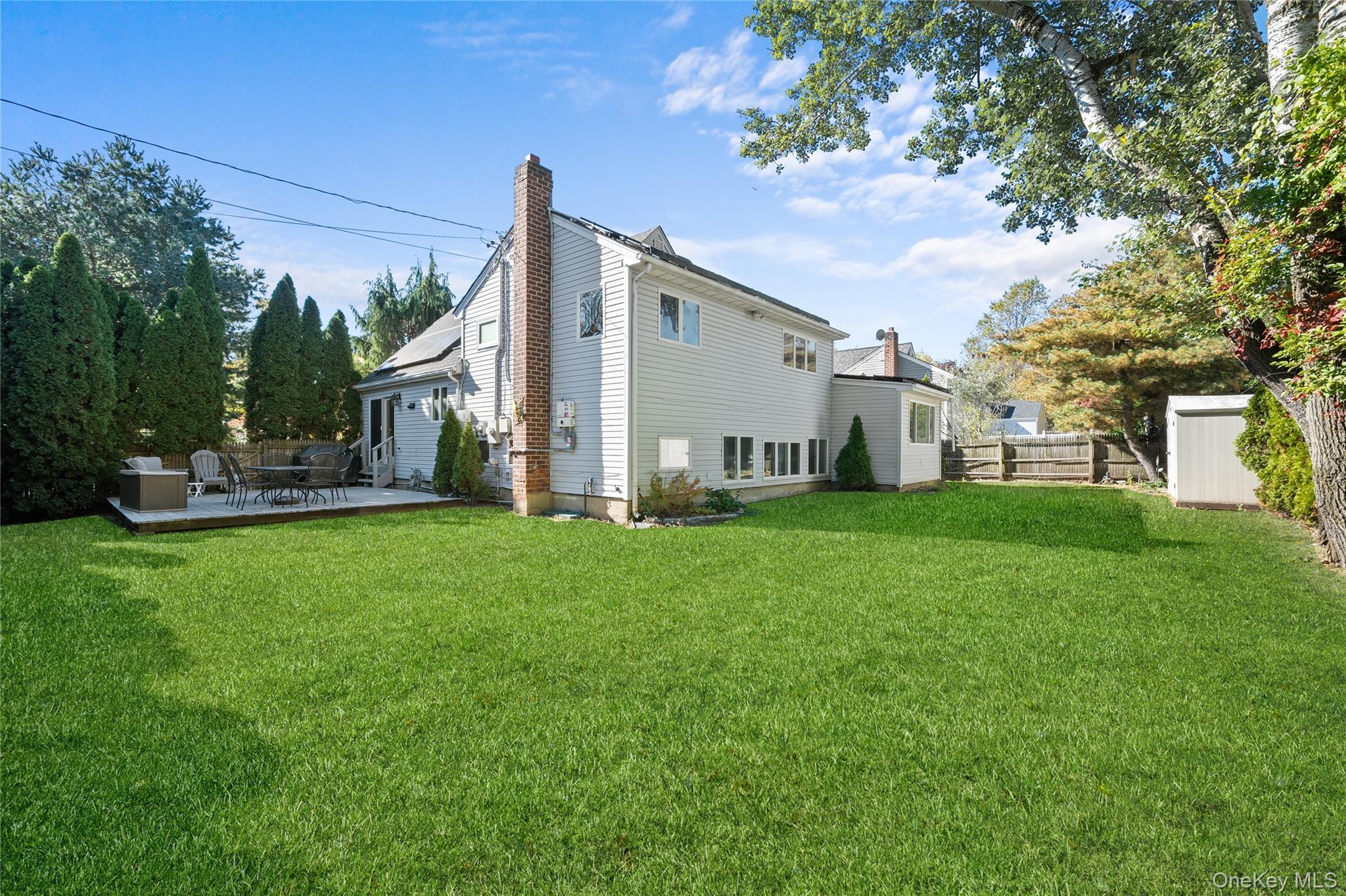 Single Family Gaylore  Suffolk County, NY 11701, MLS-931893-36