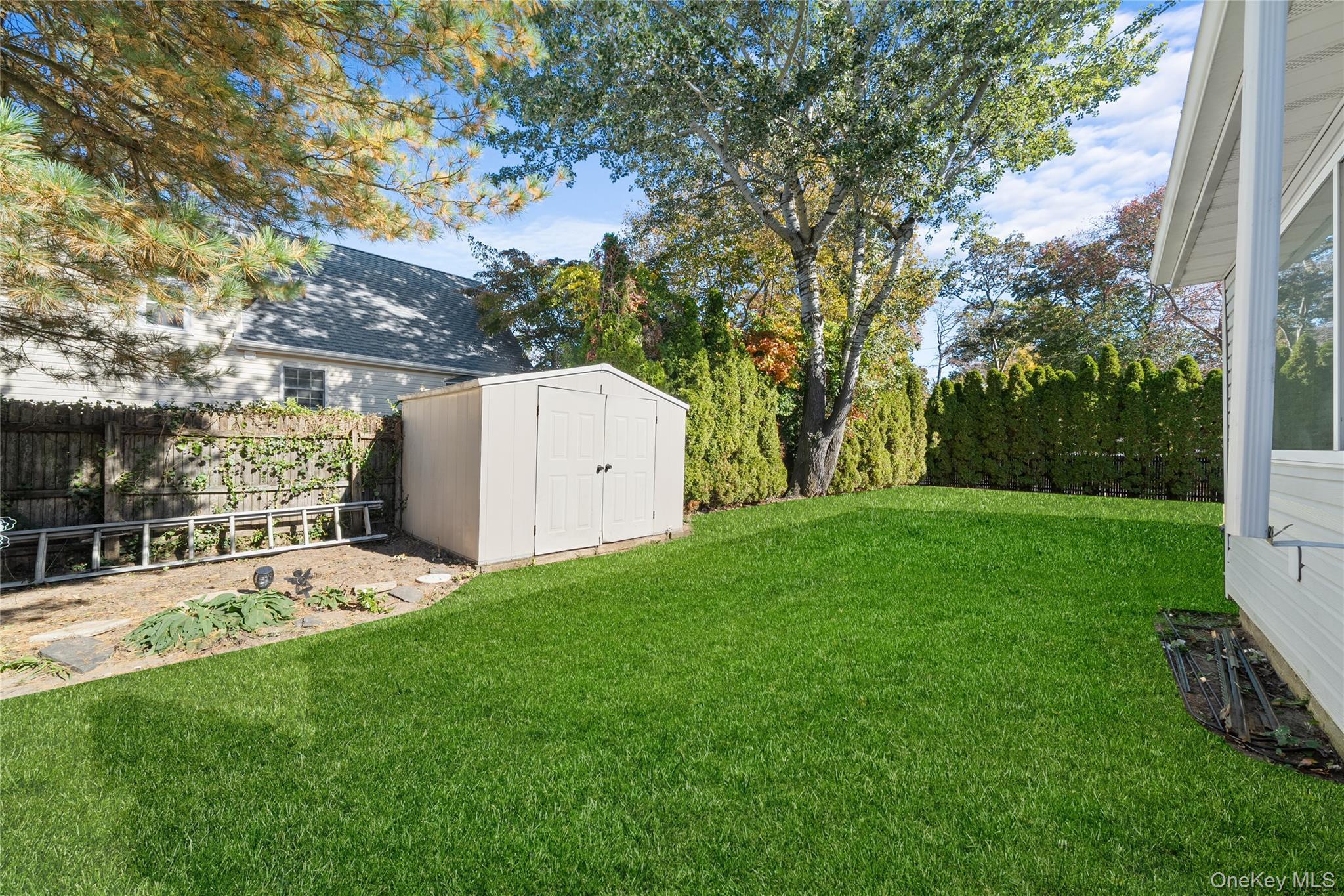 Single Family Gaylore  Suffolk County, NY 11701, MLS-931893-38