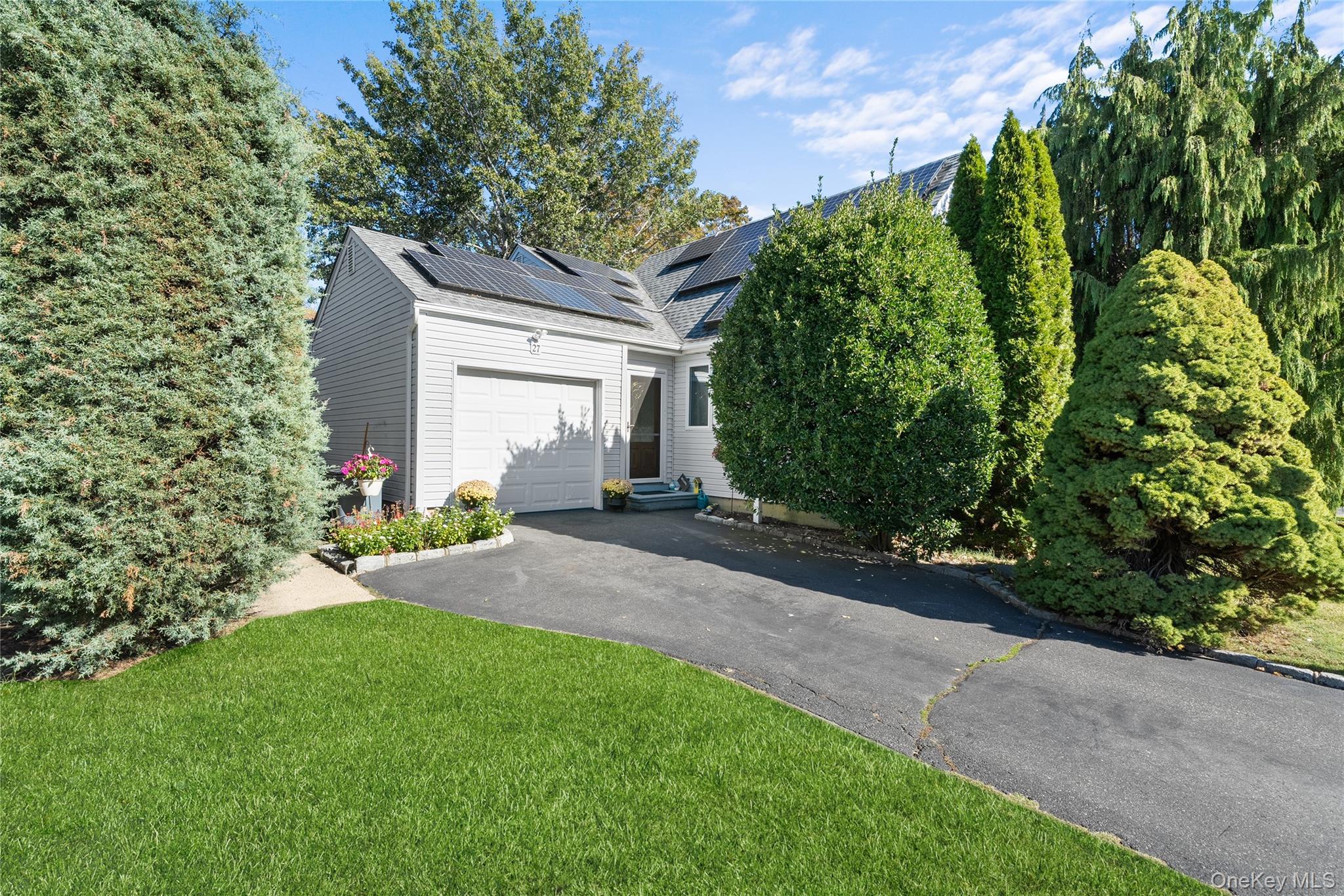 Single Family Gaylore  Suffolk County, NY 11701, MLS-931893-4