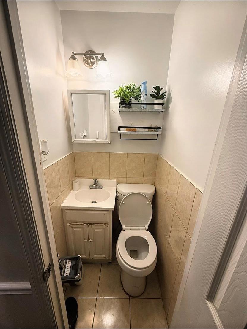 Single Family Randall  Bronx, NY 10473, MLS-931912-7