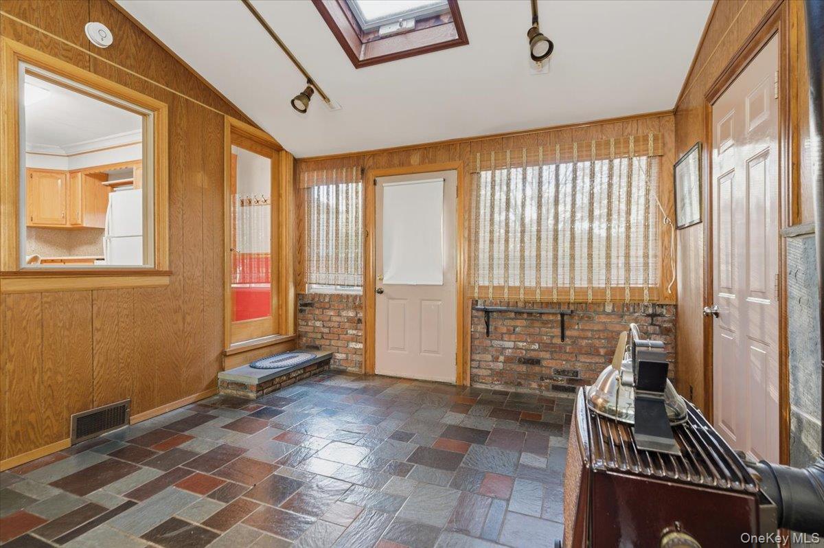 Single Family Port Suffolk County, NY 11779, MLS-931921-5