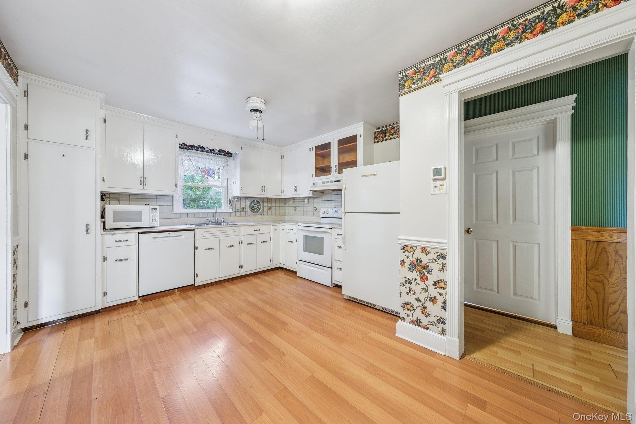 Single Family Beechwood  Westchester County, NY 10507, MLS-931939-7