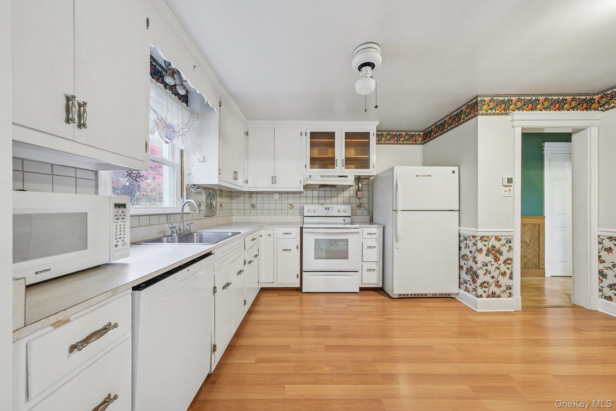 Single Family Beechwood  Westchester County, NY 10507, MLS-931939-8