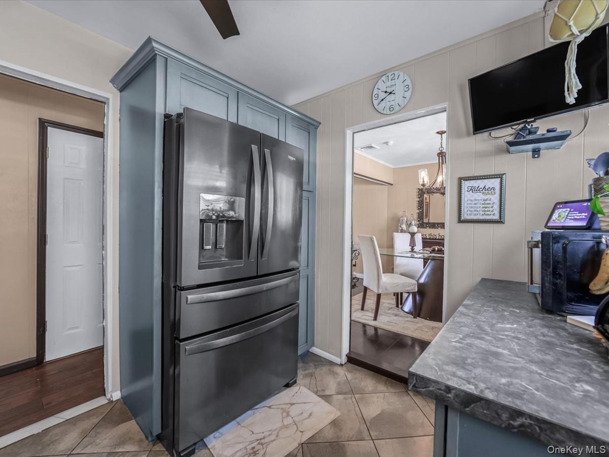 Single Family 30th  Suffolk County, NY 11798, MLS-931949-12