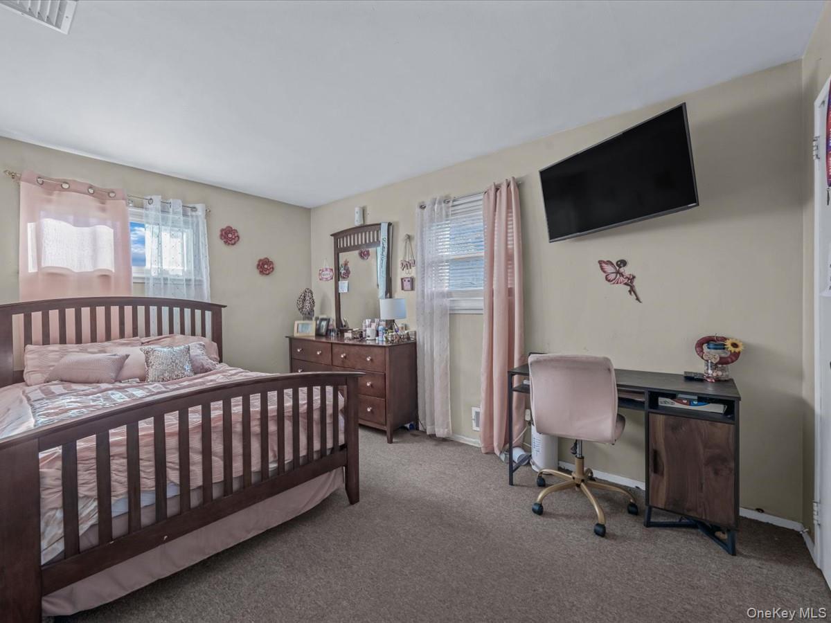 Single Family 30th  Suffolk County, NY 11798, MLS-931949-14