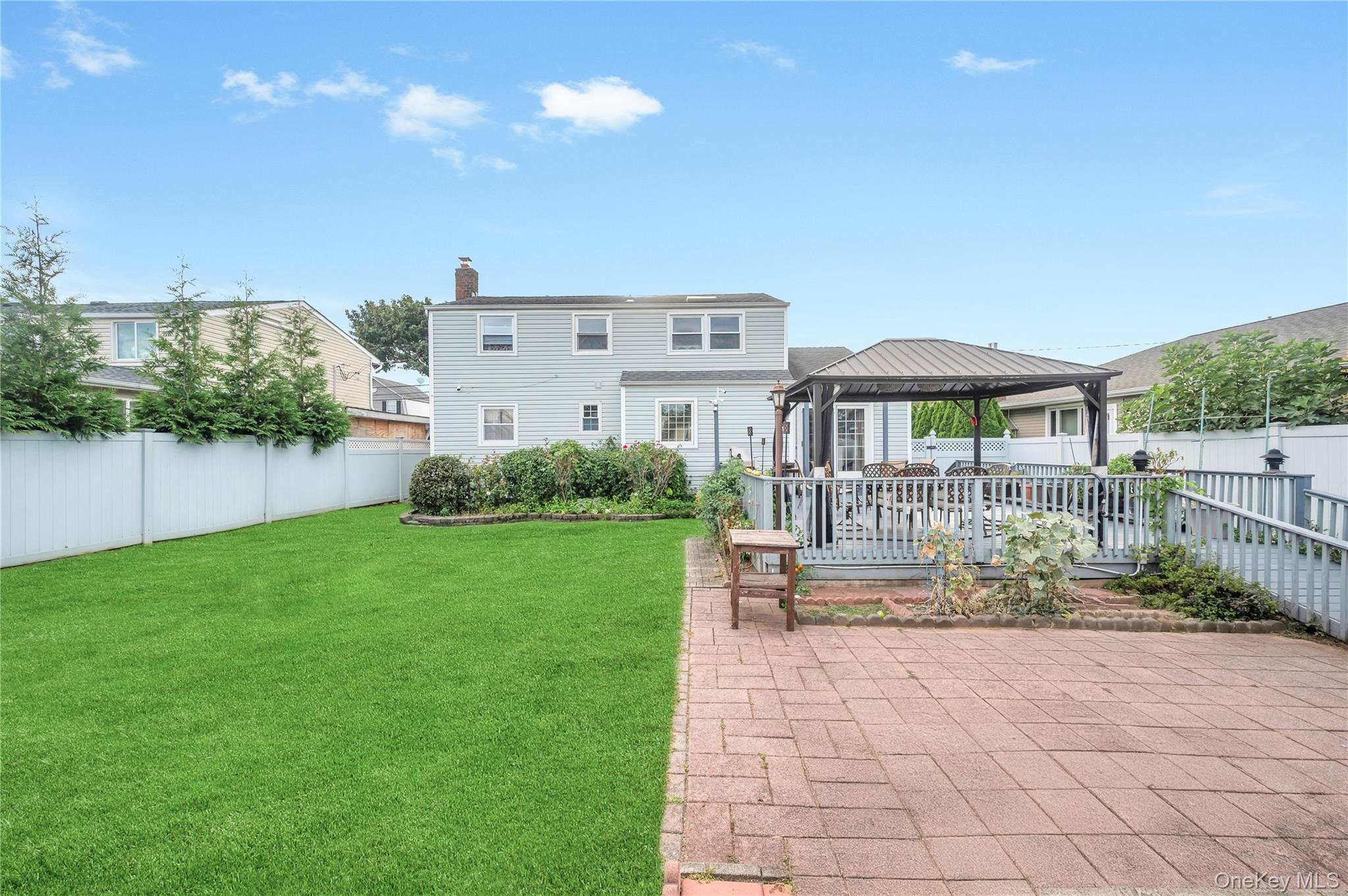 Single Family 8th Nassau County, NY 11714, MLS-931950-2