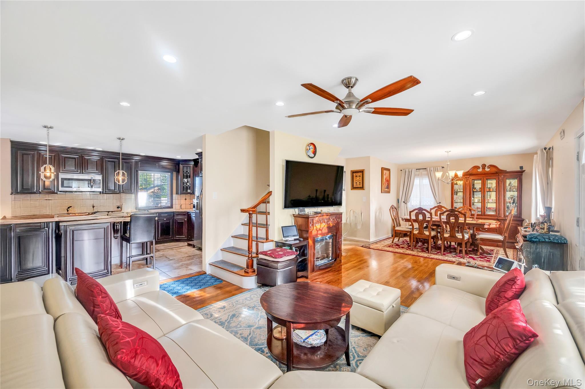 Single Family 8th Nassau County, NY 11714, MLS-931950-5