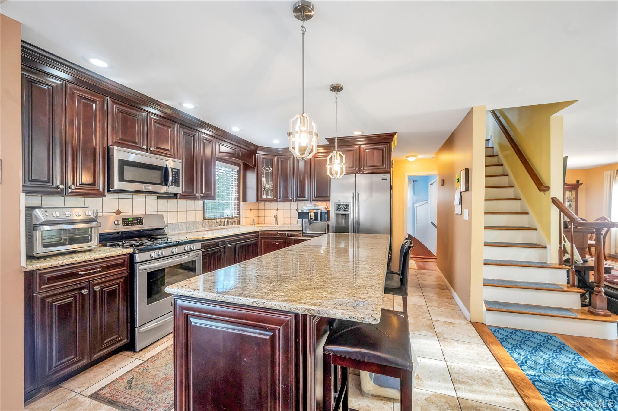 Single Family 8th Nassau County, NY 11714, MLS-931950-7