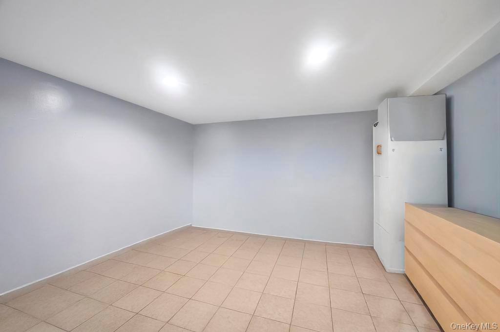 Single Family Northern  Nassau County, NY 11553, MLS-931951-14