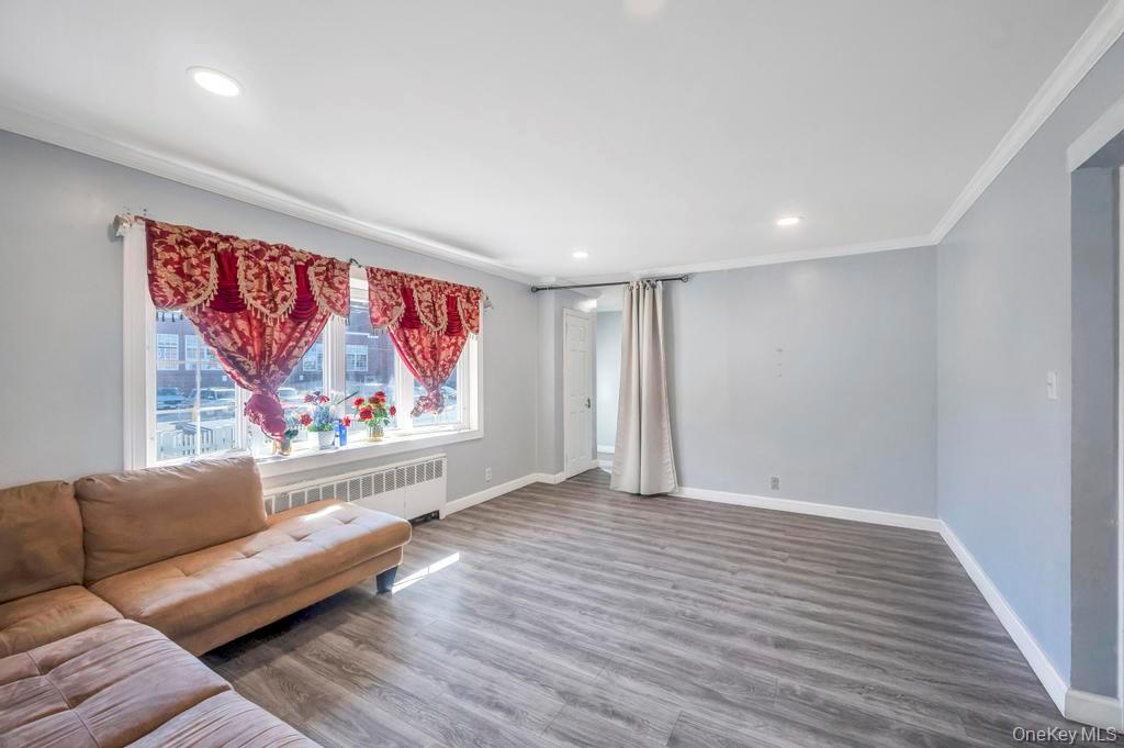 Single Family Northern  Nassau County, NY 11553, MLS-931951-2