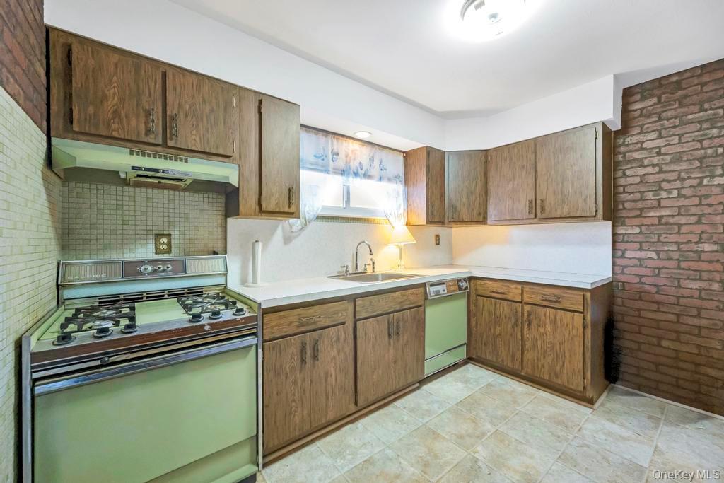 Single Family Hope Nassau County, NY 11803, MLS-931959-18