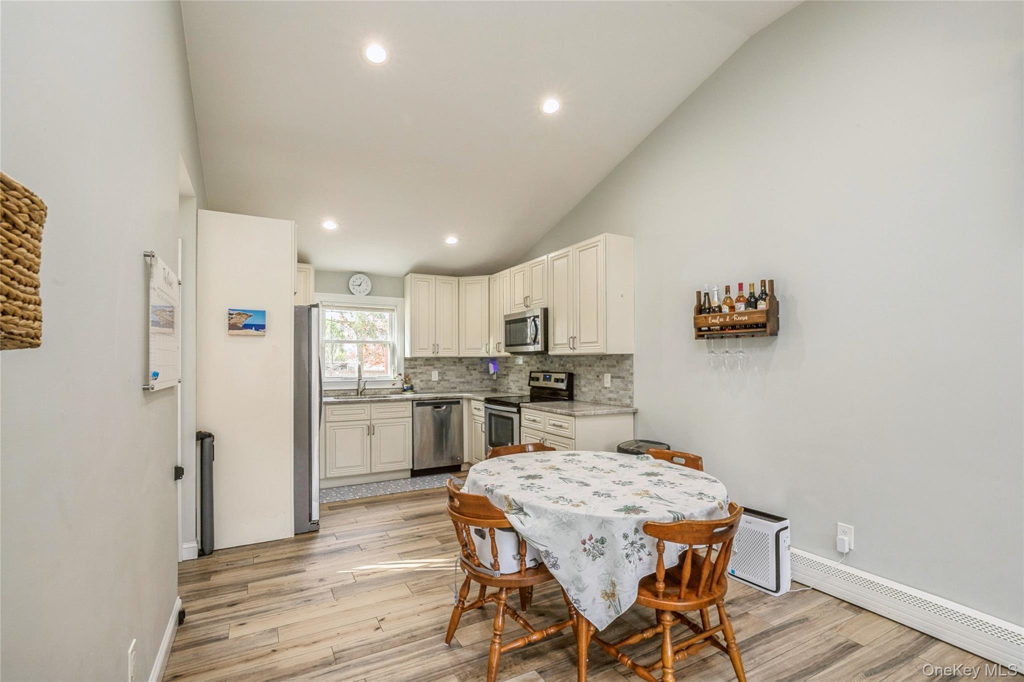 Single Family Feureisen  Suffolk County, NY 11716, MLS-931967-14