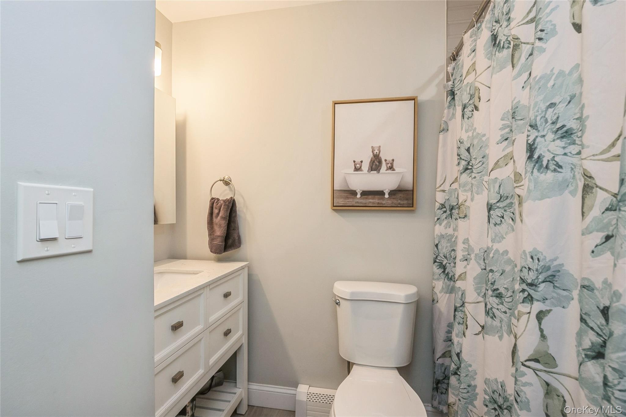 Single Family Feureisen  Suffolk County, NY 11716, MLS-931967-29