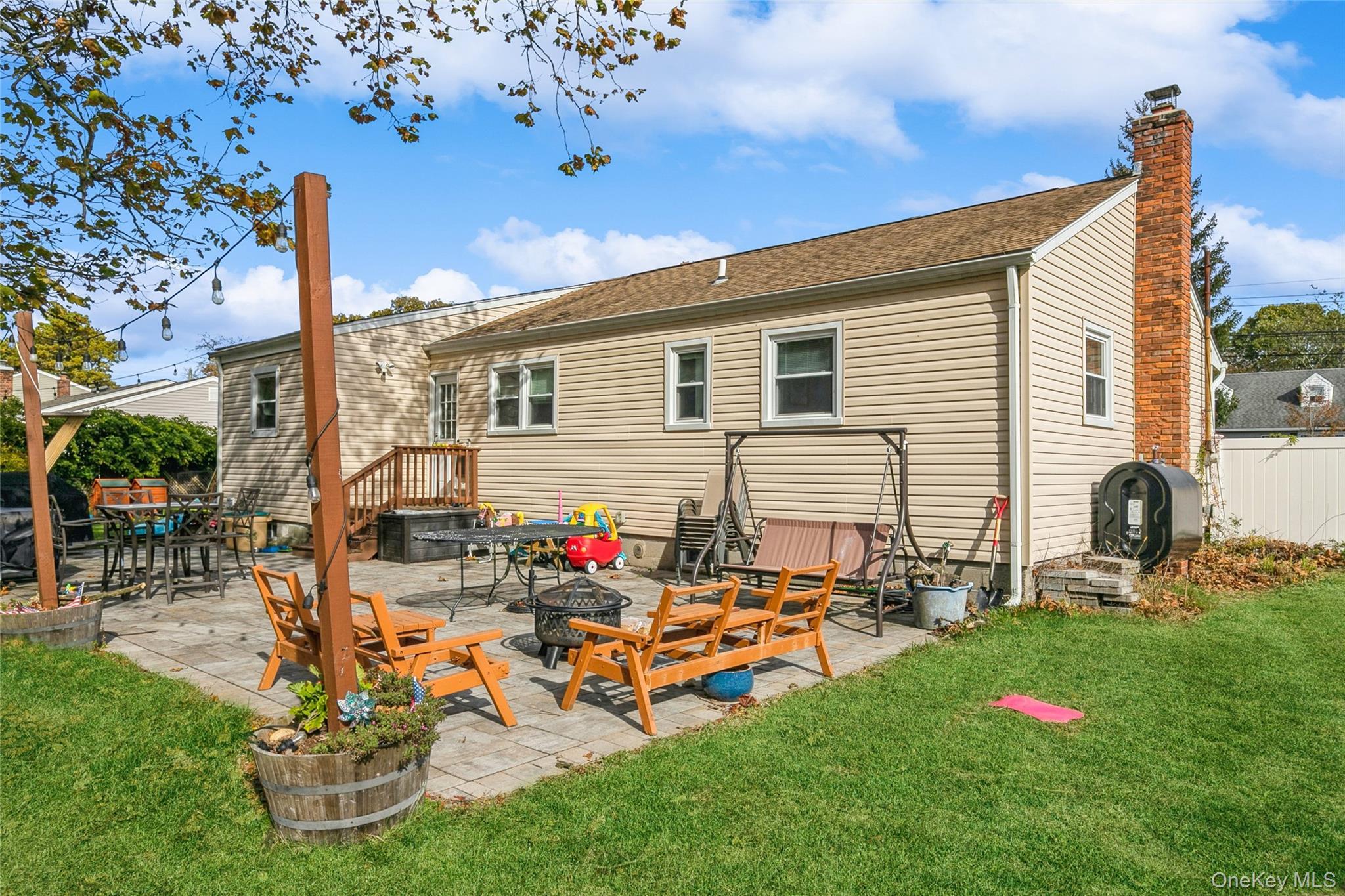 Single Family Feureisen  Suffolk County, NY 11716, MLS-931967-9