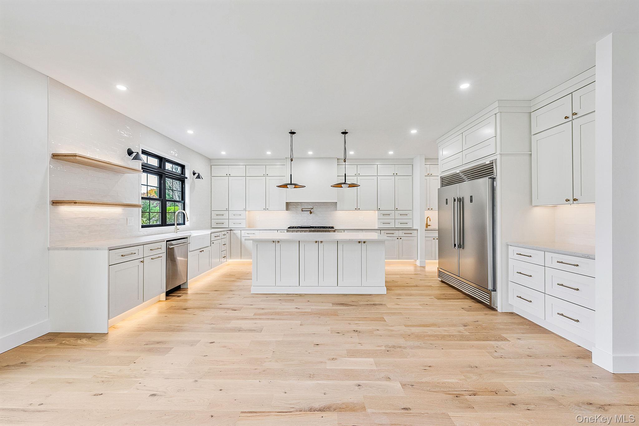 Single Family Lefferts Nassau County, NY 11710, MLS-932005-10