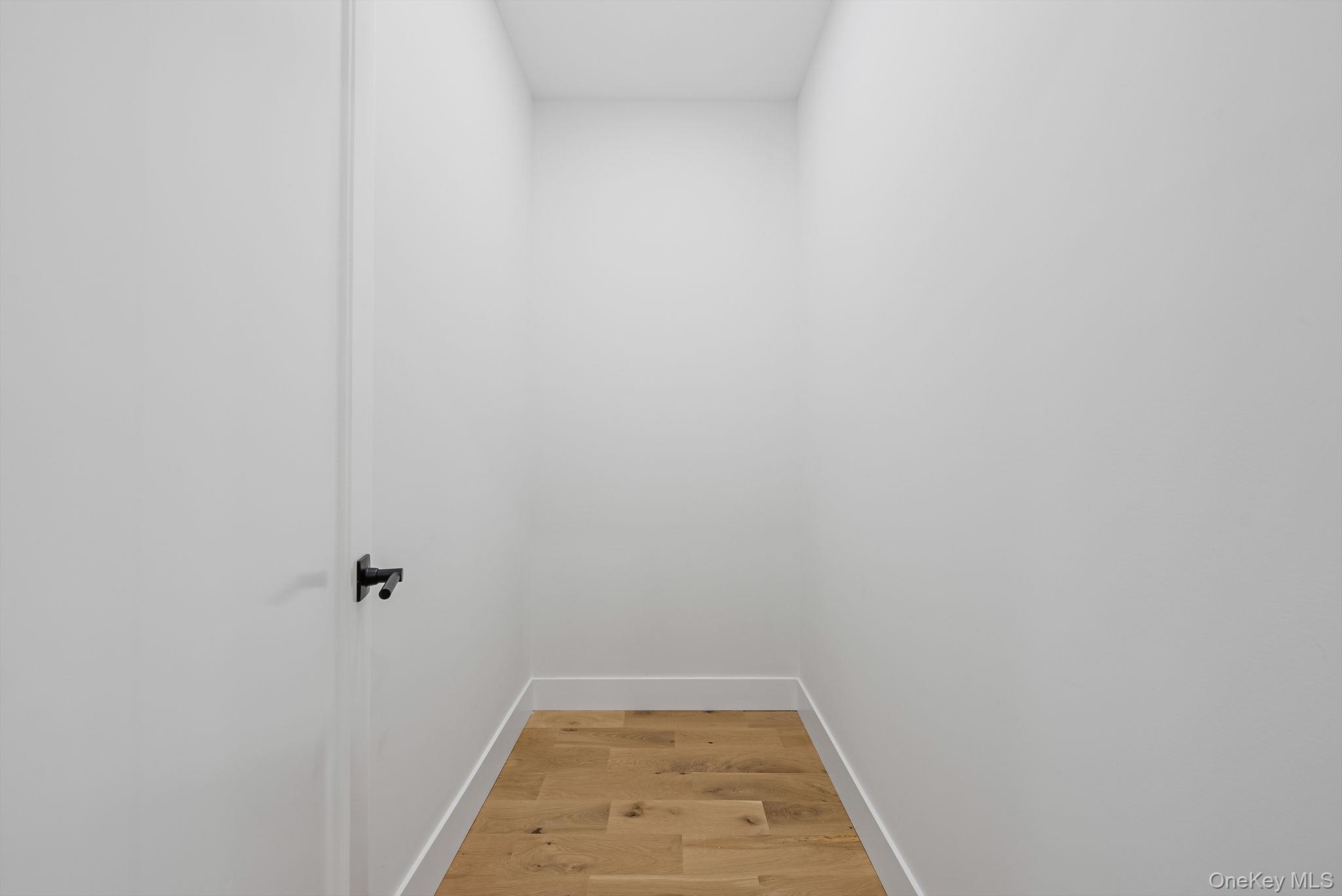 Single Family Lefferts Nassau County, NY 11710, MLS-932005-17