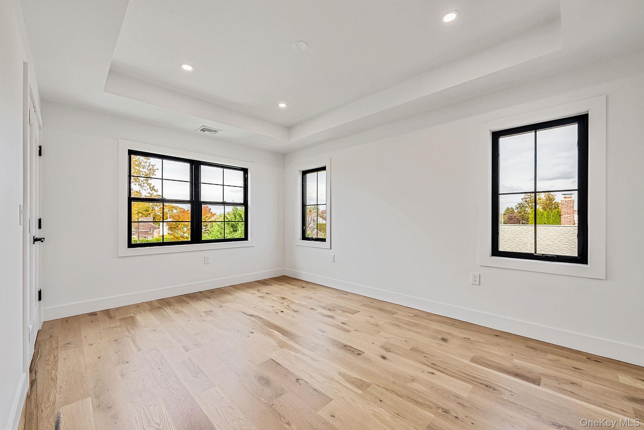 Single Family Lefferts Nassau County, NY 11710, MLS-932005-25