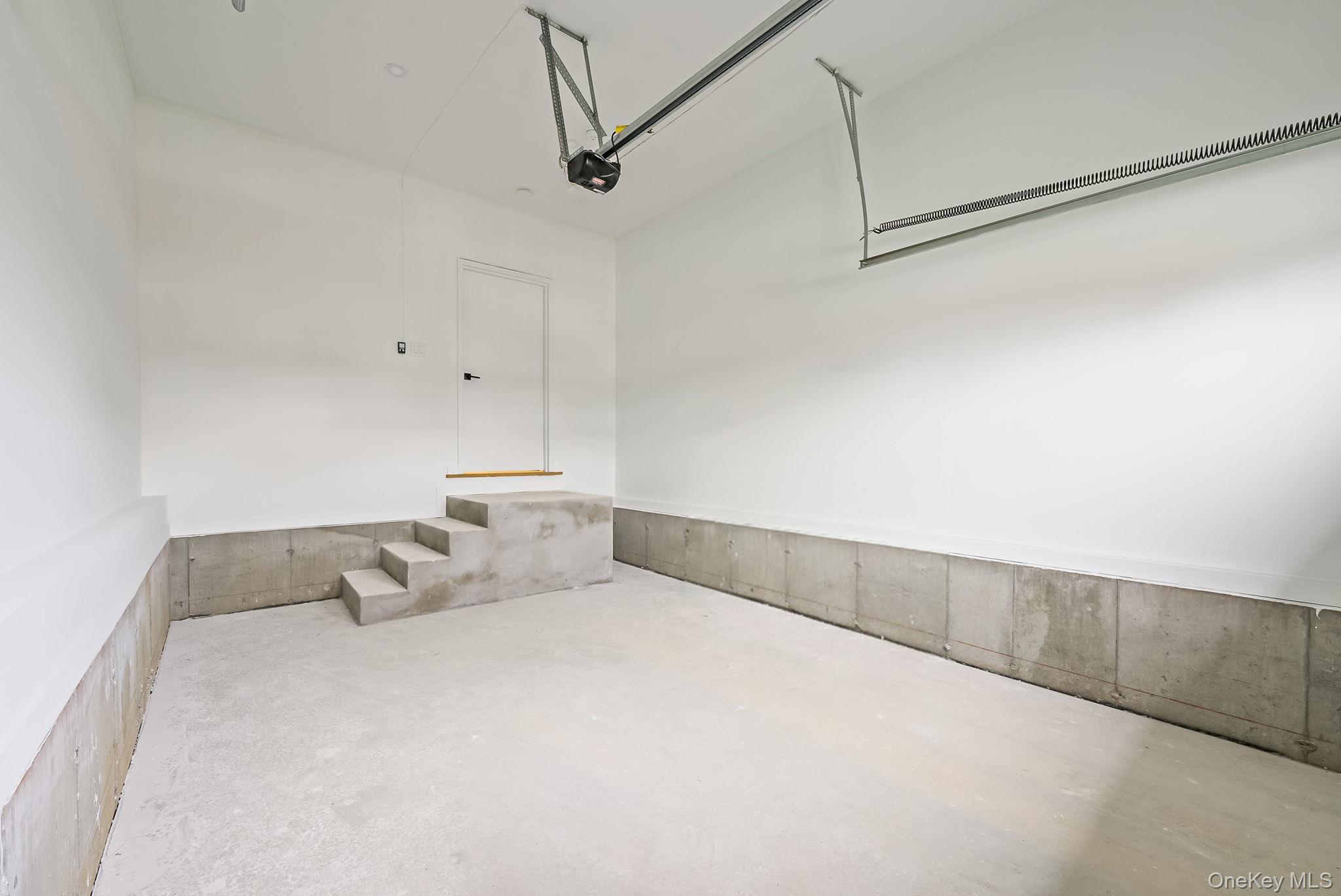 Single Family Lefferts Nassau County, NY 11710, MLS-932005-45