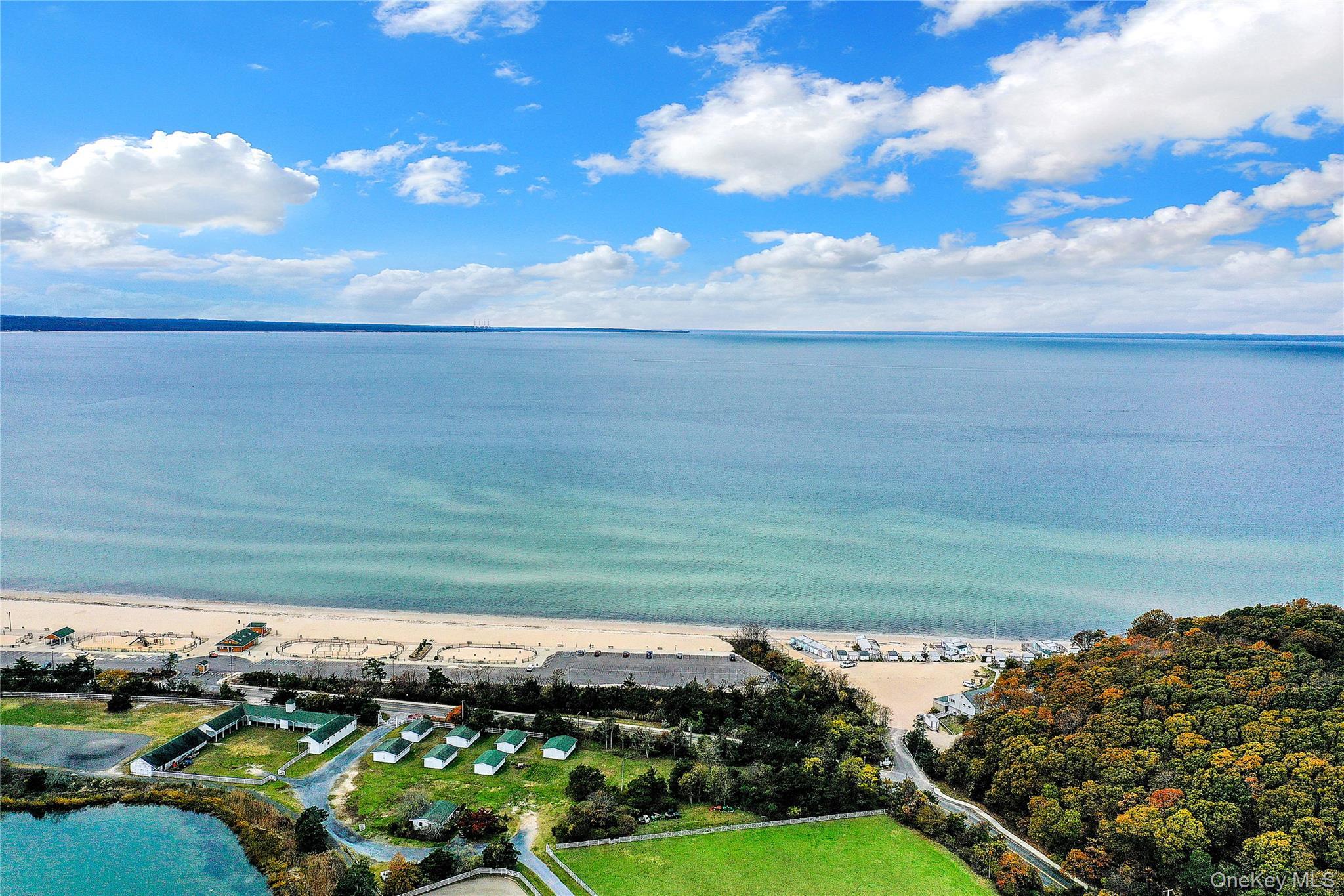 Single Family Highwood  Suffolk County, NY 11733, MLS-932014-41