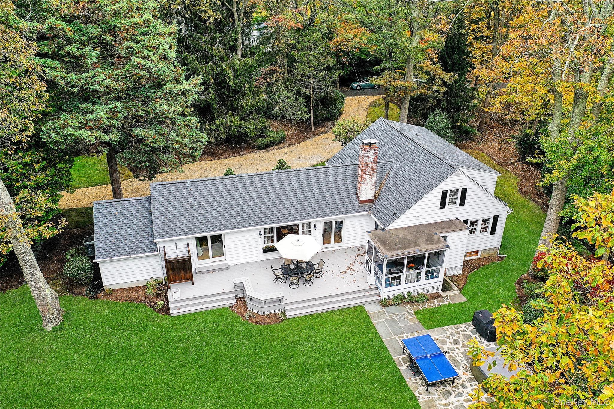 Single Family Highwood  Suffolk County, NY 11733, MLS-932014-42