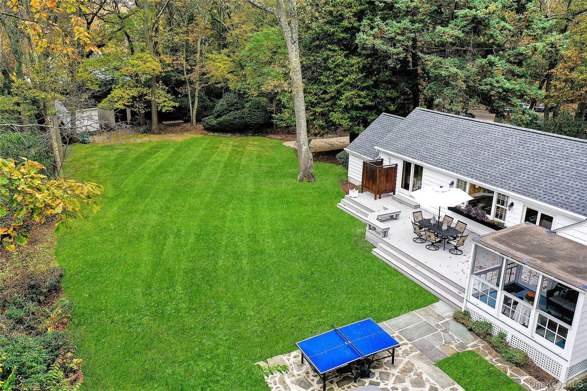 Single Family Highwood  Suffolk County, NY 11733, MLS-932014-43