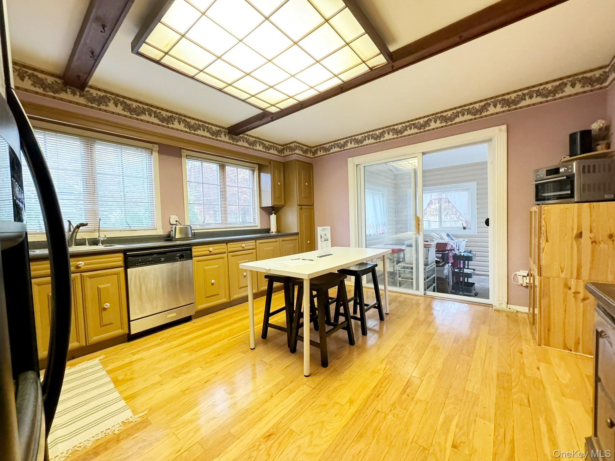 Single Family Bellwood Suffolk County, NY 11720, MLS-932023-3