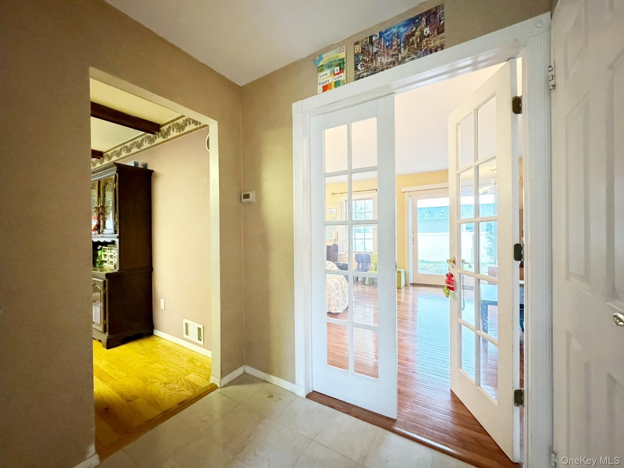 Single Family Bellwood Suffolk County, NY 11720, MLS-932023-5