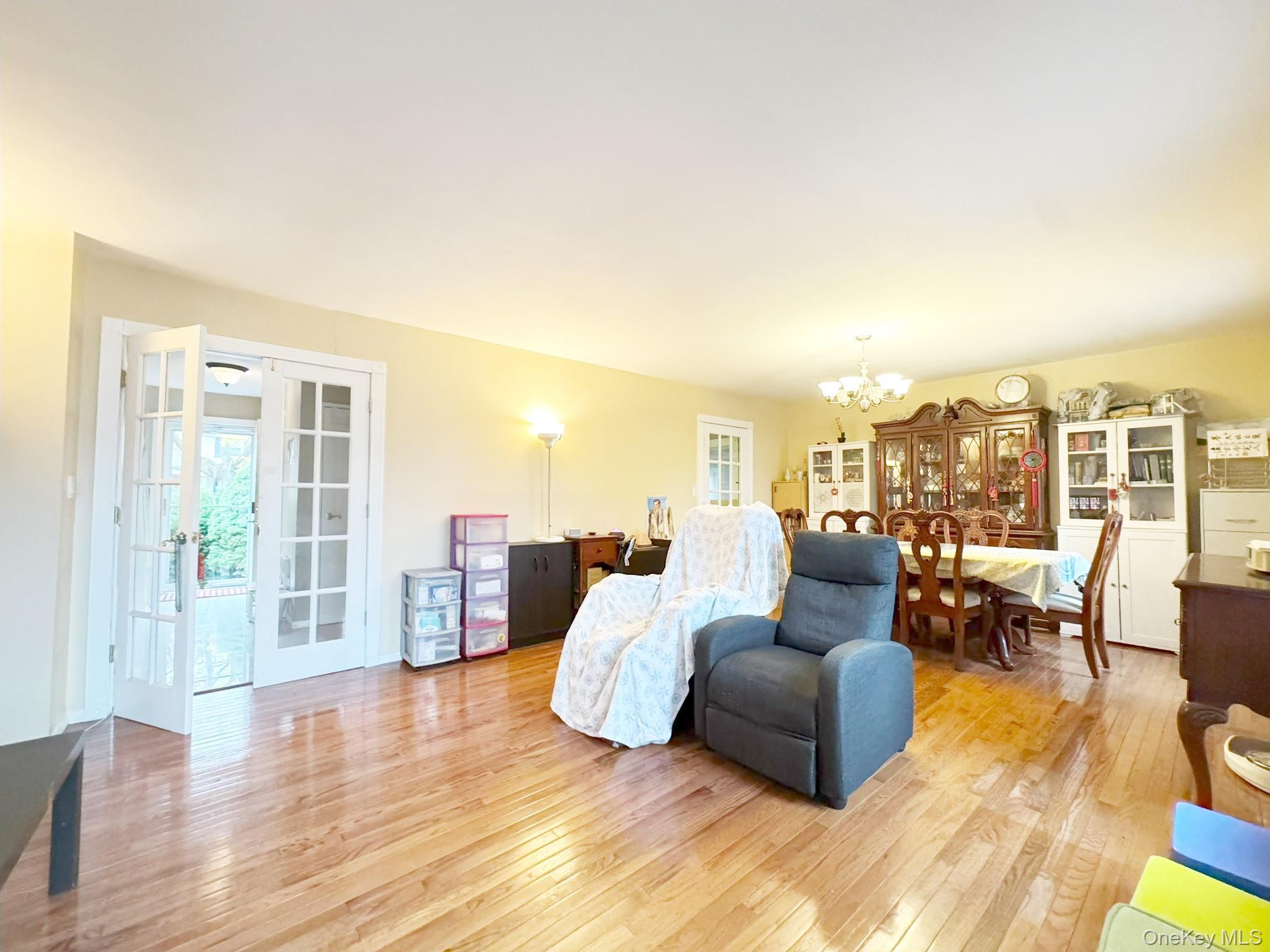 Single Family Bellwood Suffolk County, NY 11720, MLS-932023-6