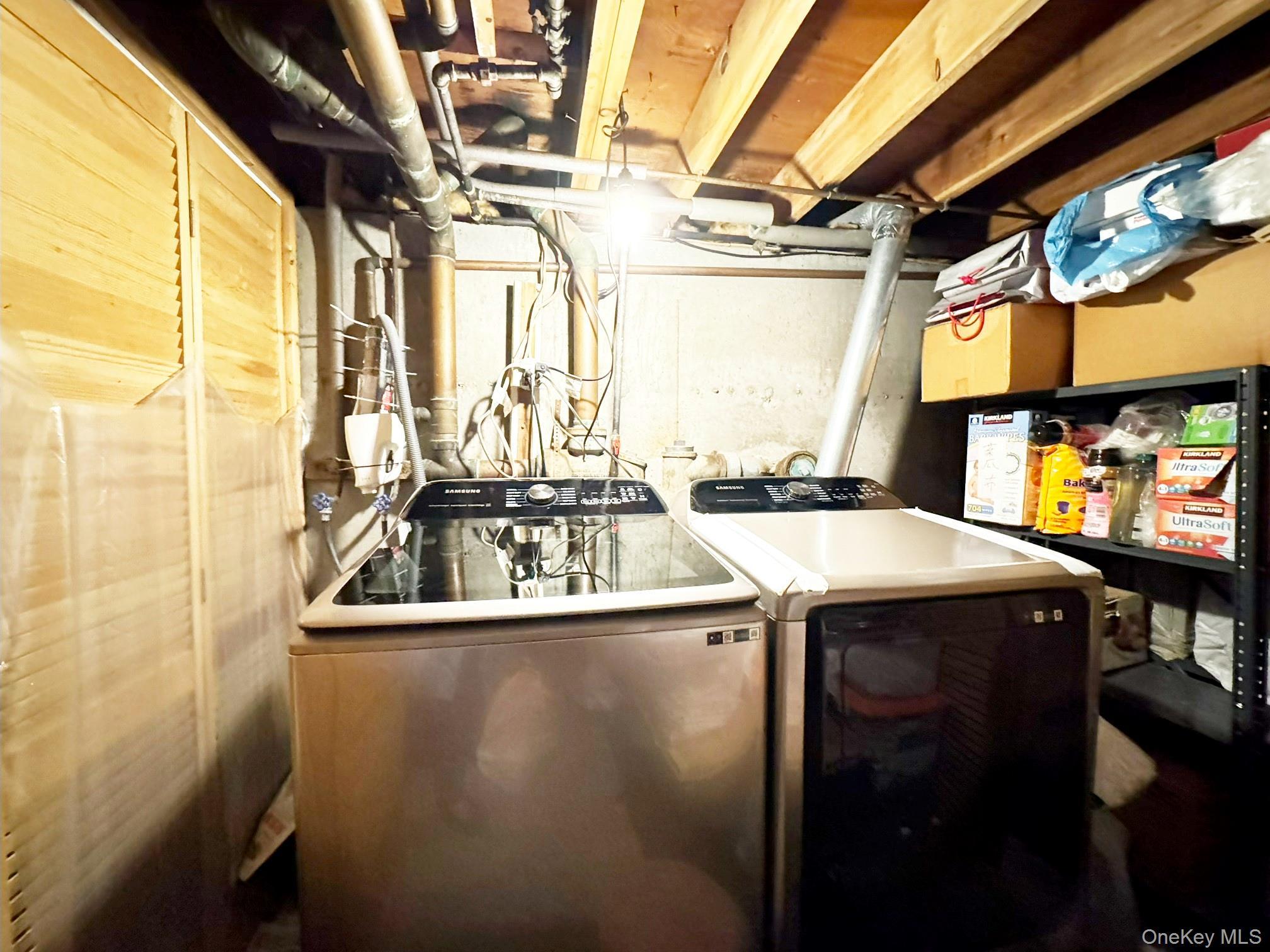 Single Family Bellwood Suffolk County, NY 11720, MLS-932023-7