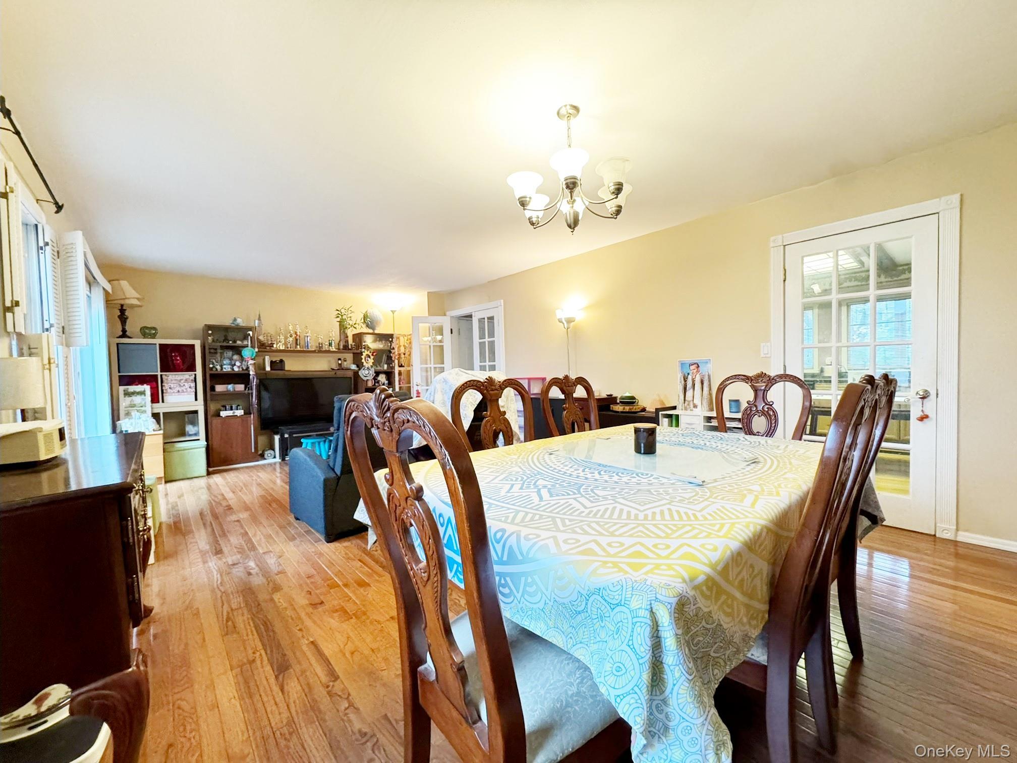 Single Family Bellwood Suffolk County, NY 11720, MLS-932023-8