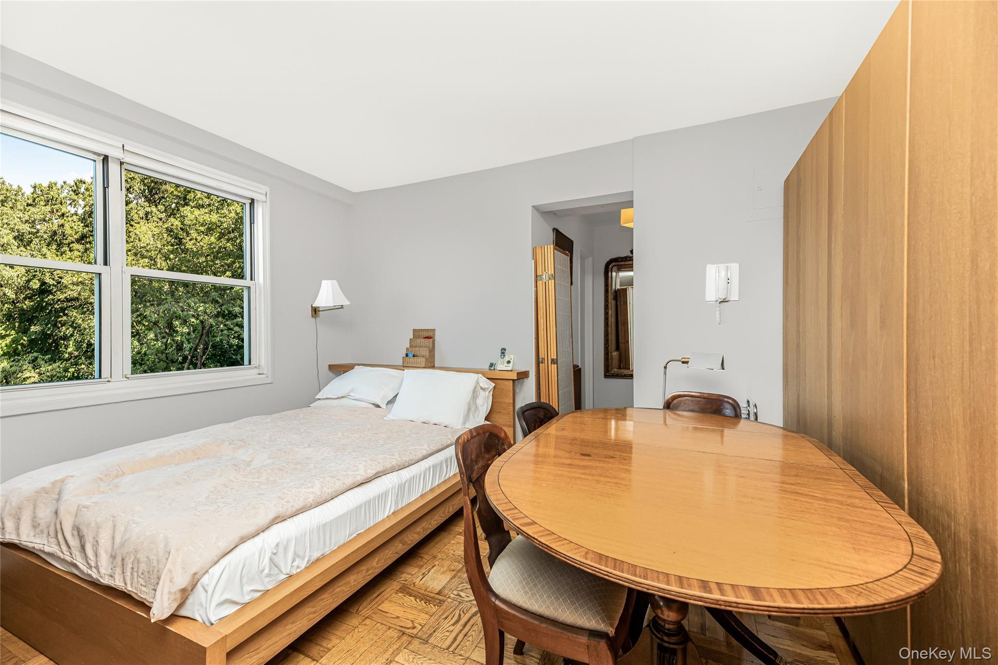 Coop Blackstone  Bronx, NY 10471, MLS-932056-8