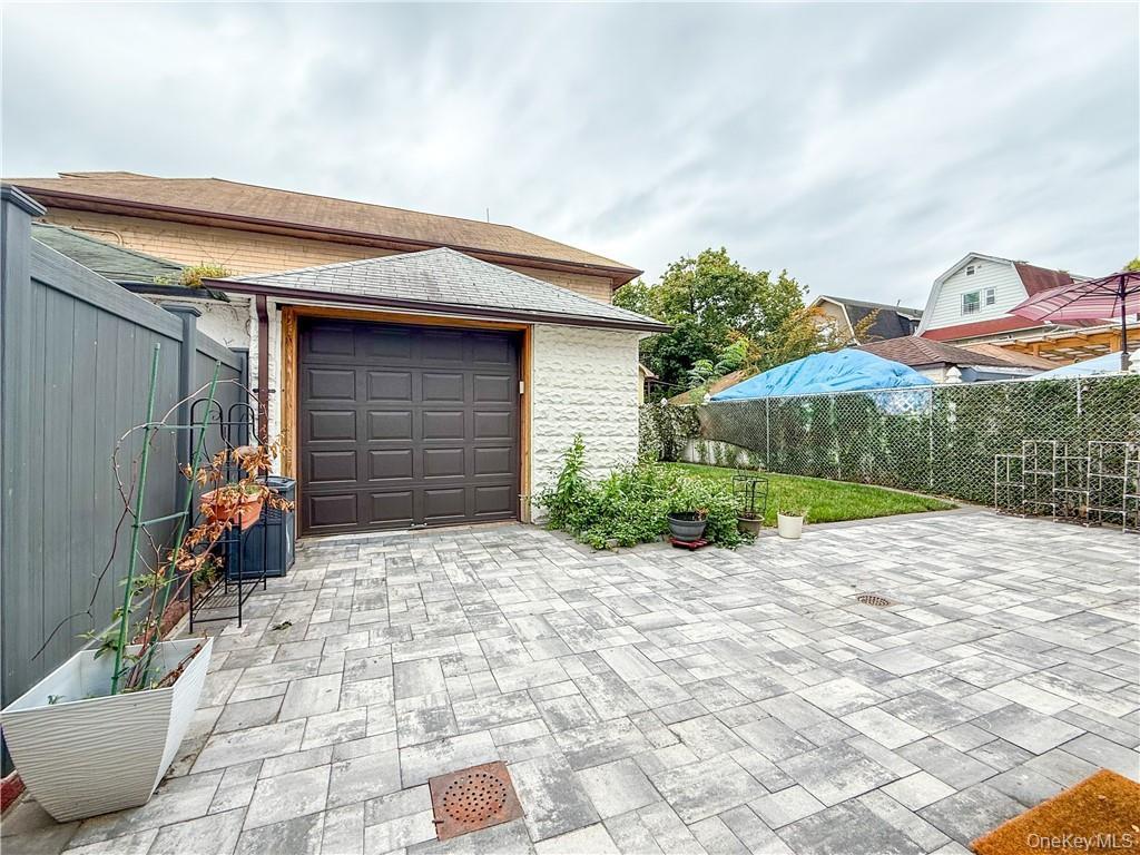 Single Family Avenue J Brooklyn, NY 11210, MLS-932062-32