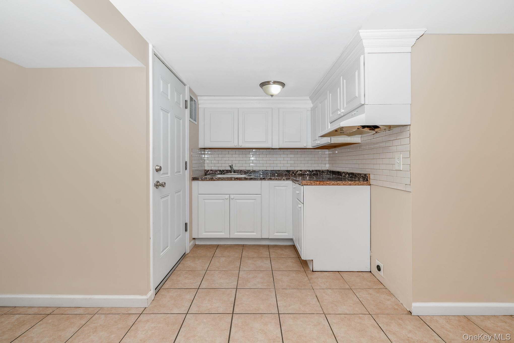 Single Family 1st  Suffolk County, NY 11717, MLS-932073-23