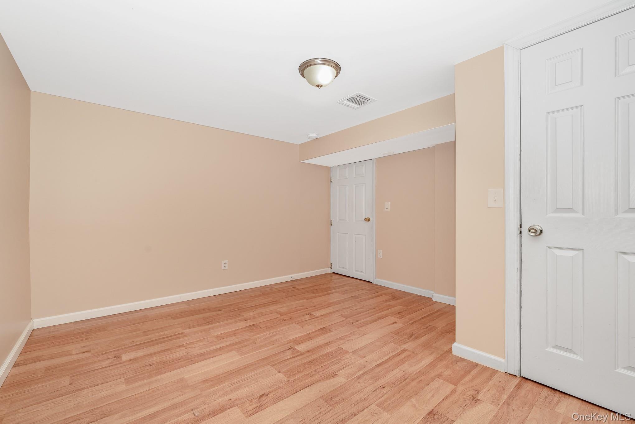 Single Family 1st  Suffolk County, NY 11717, MLS-932073-31