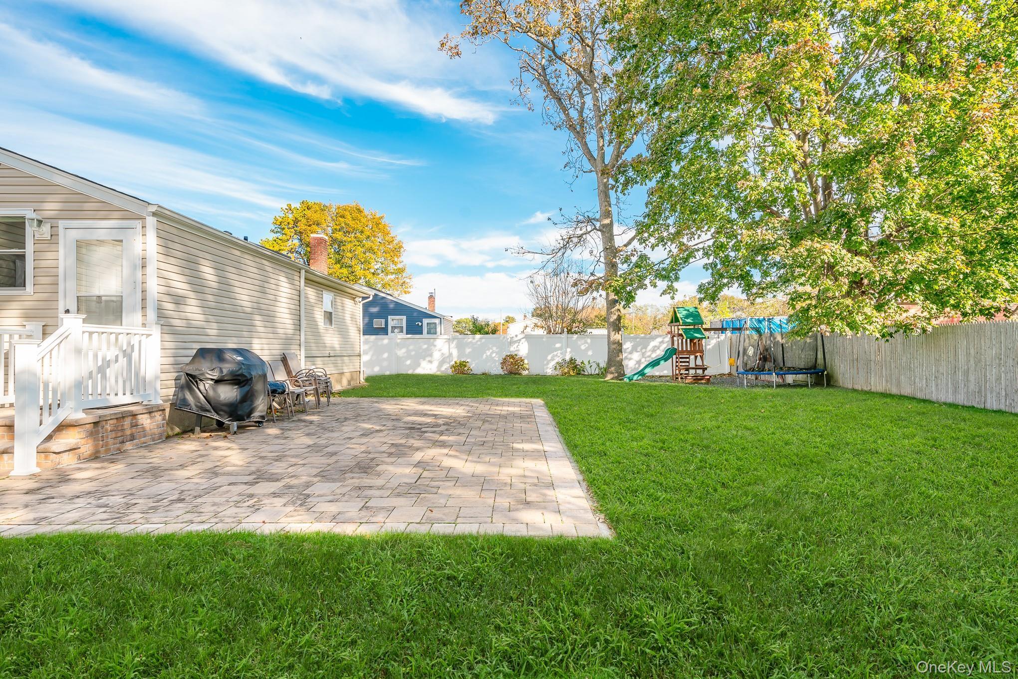 Single Family 1st  Suffolk County, NY 11717, MLS-932073-36