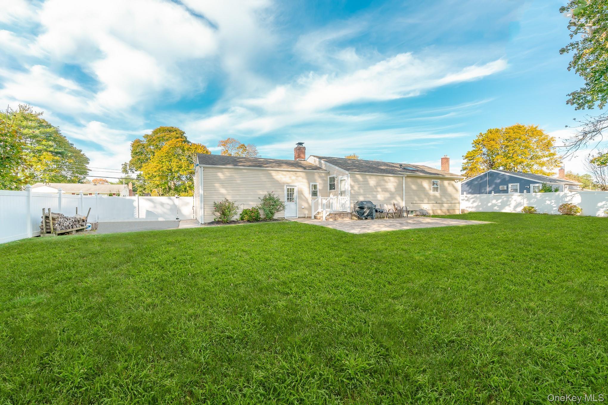 Single Family 1st  Suffolk County, NY 11717, MLS-932073-39