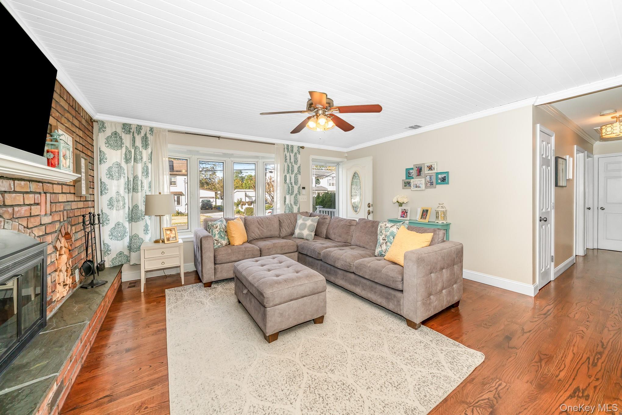 Single Family 1st  Suffolk County, NY 11717, MLS-932073-5