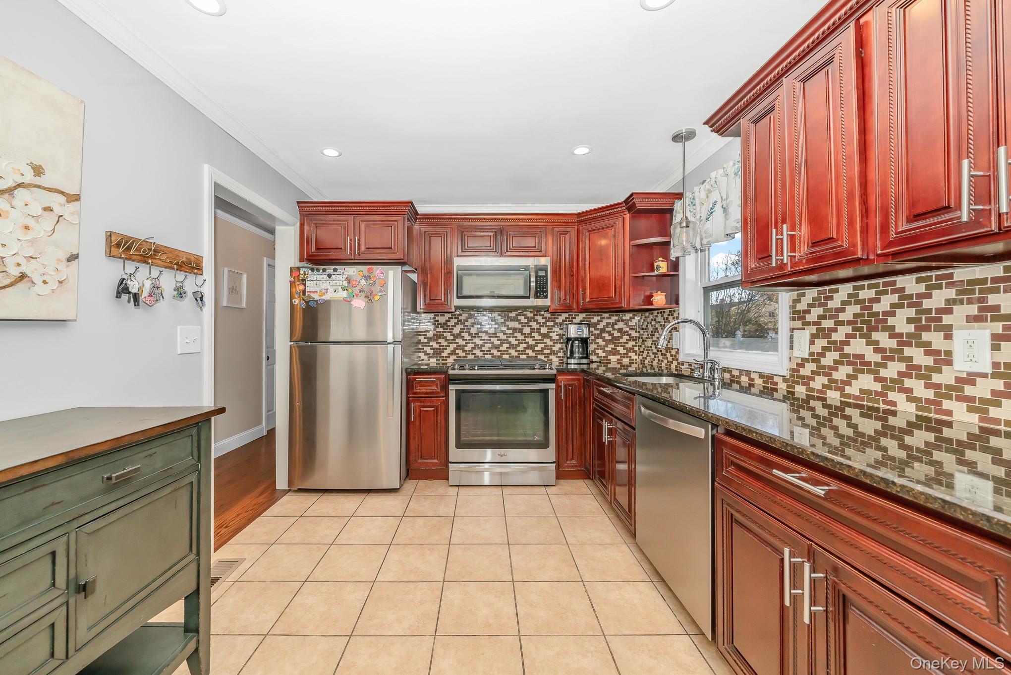 Single Family 1st  Suffolk County, NY 11717, MLS-932073-9