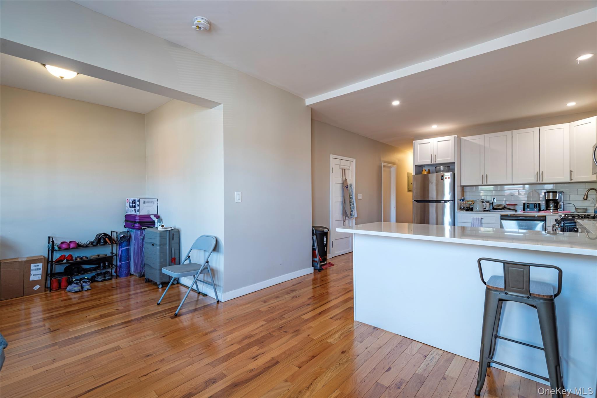 Single Family Heath Avenue Bronx, NY 10463, MLS-932079-20