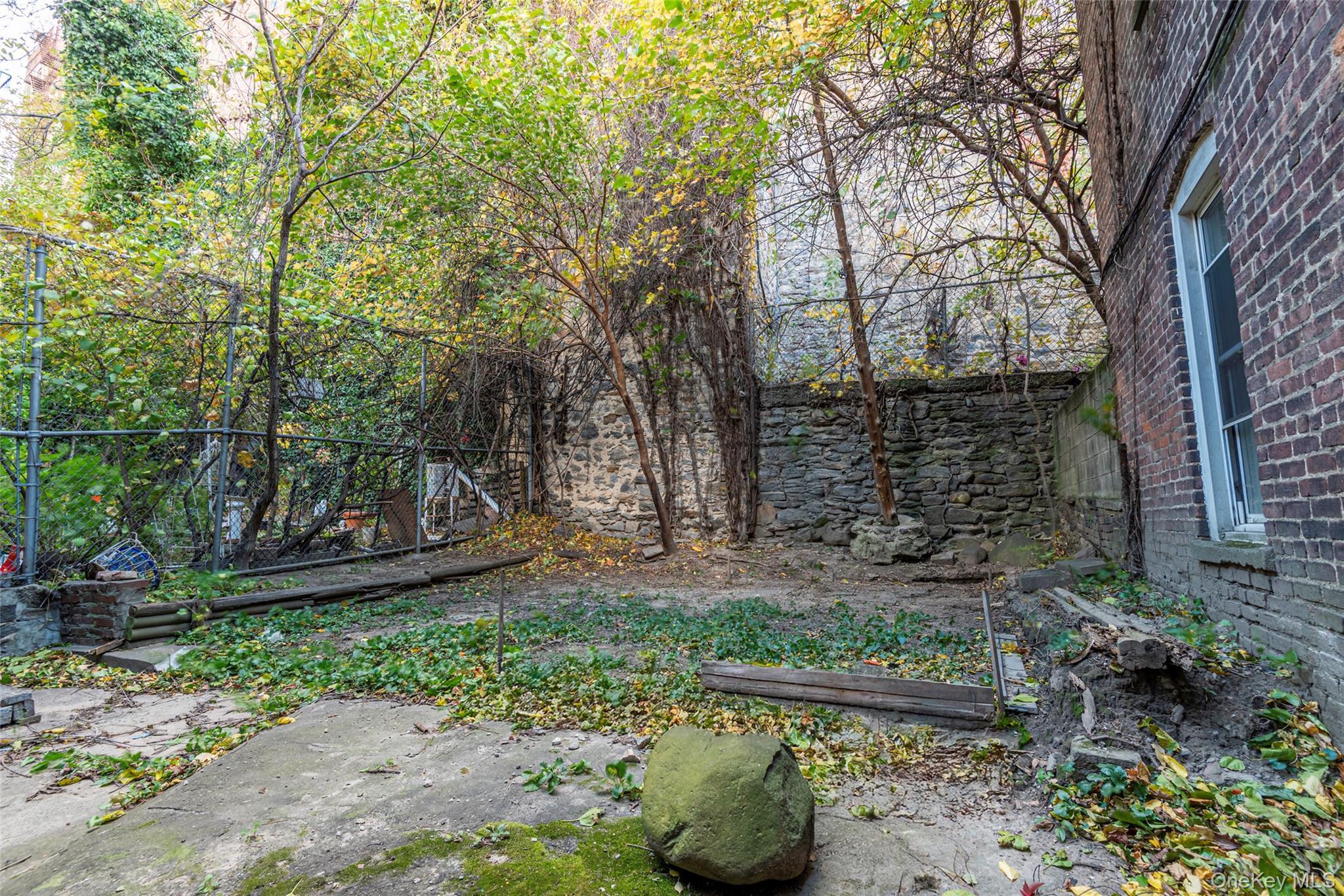 Single Family Heath Avenue Bronx, NY 10463, MLS-932079-34