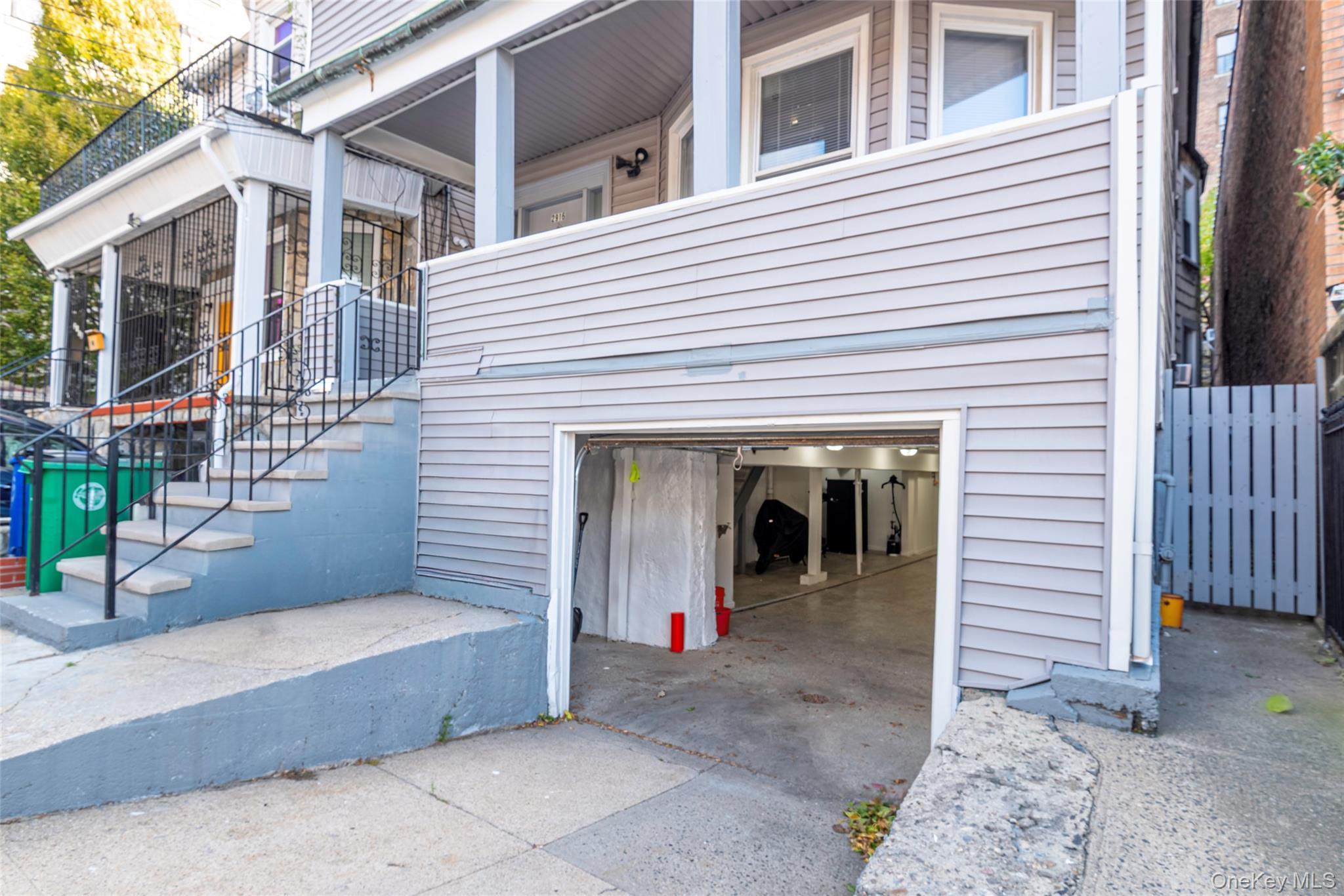 Single Family Heath Avenue Bronx, NY 10463, MLS-932079-38