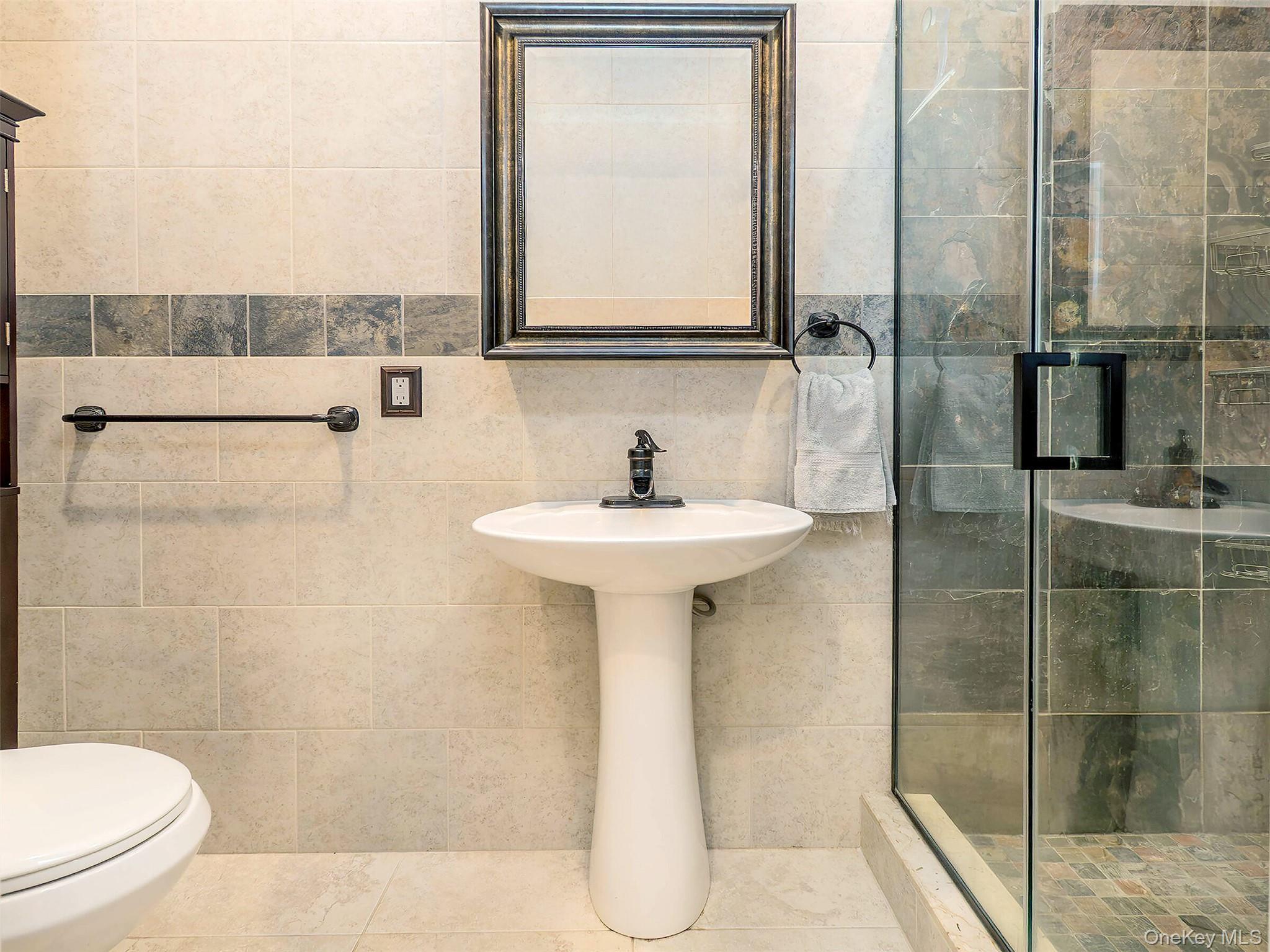 Single Family Highland Nassau County, NY 11050, MLS-932093-10