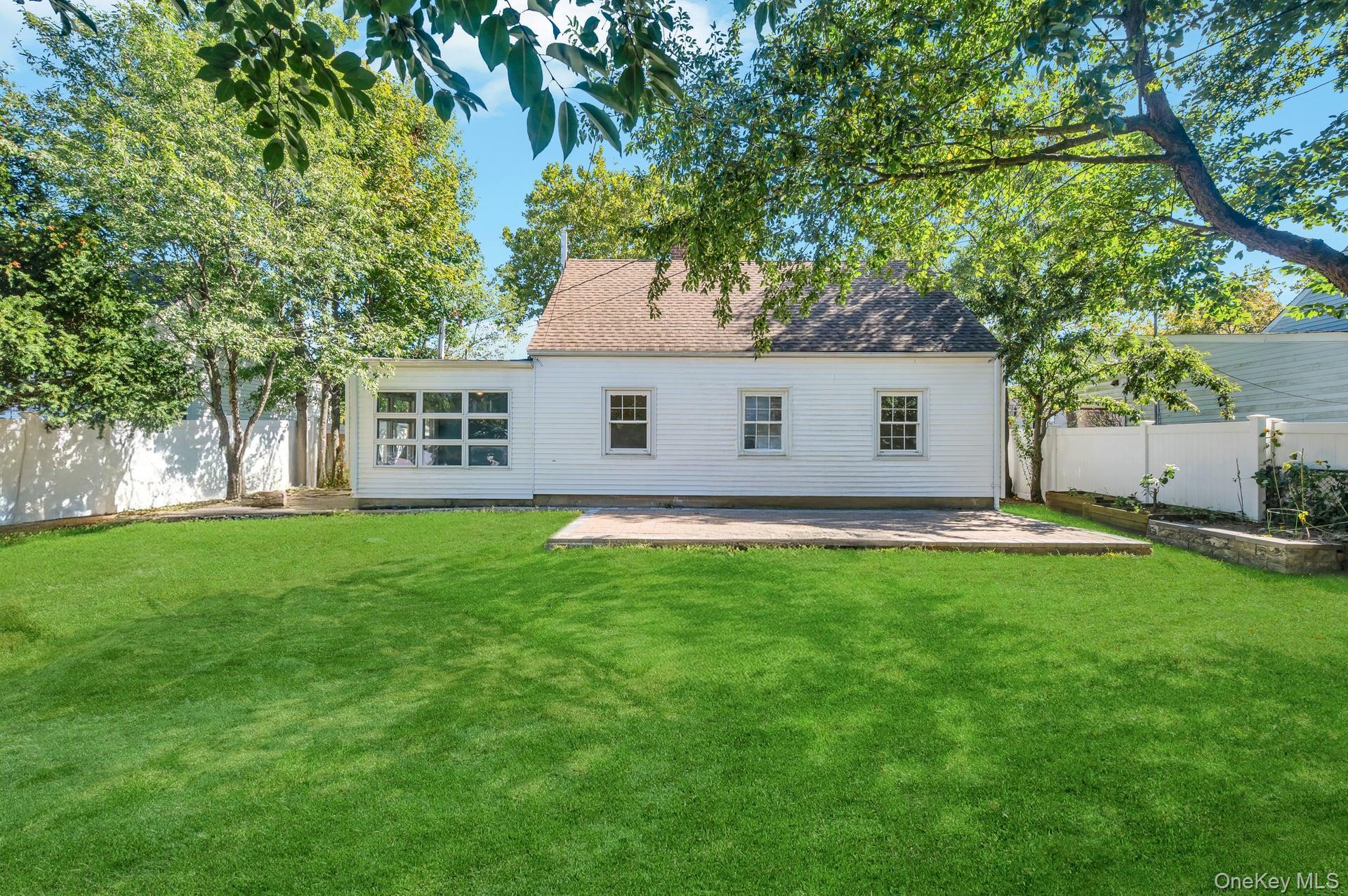 Single Family Division  Nassau County, NY 11756, MLS-932094-3