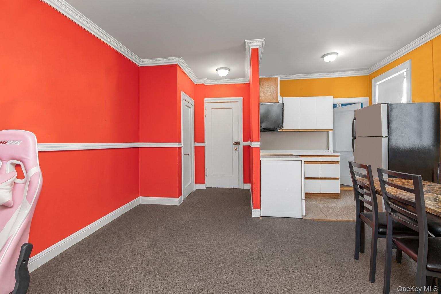 Condo 34th  Queens, NY 11372, MLS-932095-2