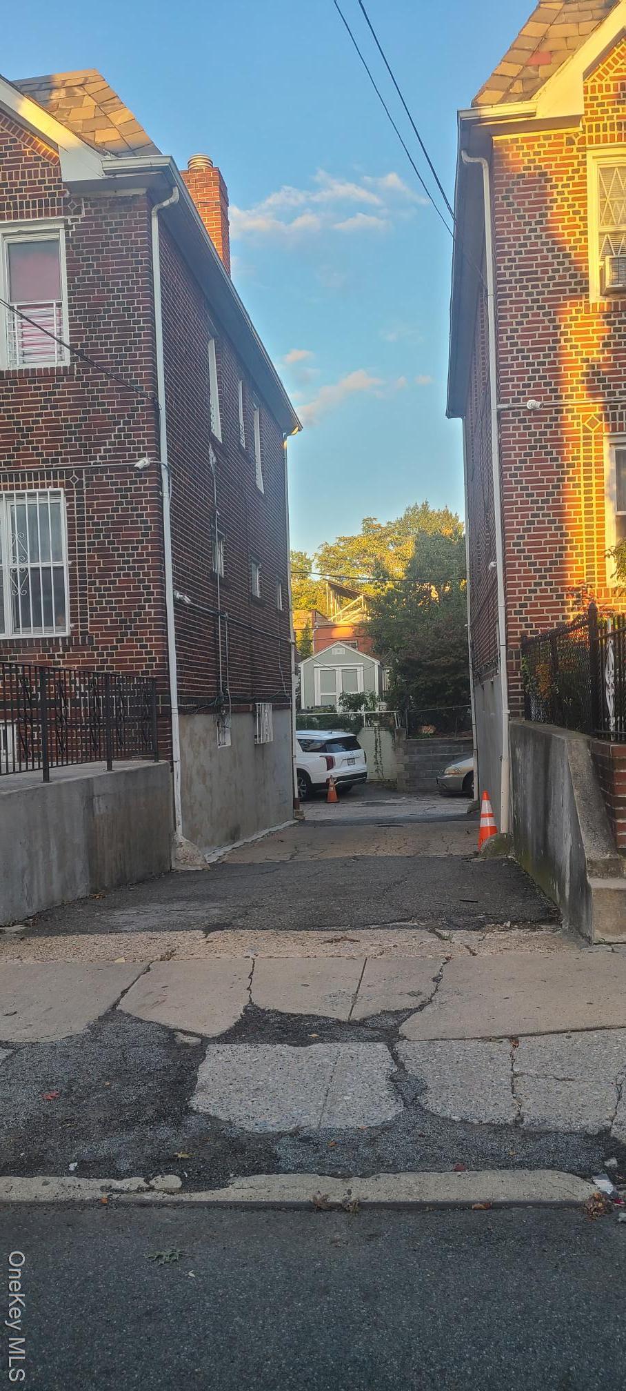 Single Family 97th  Queens, NY 11369, MLS-932110-3