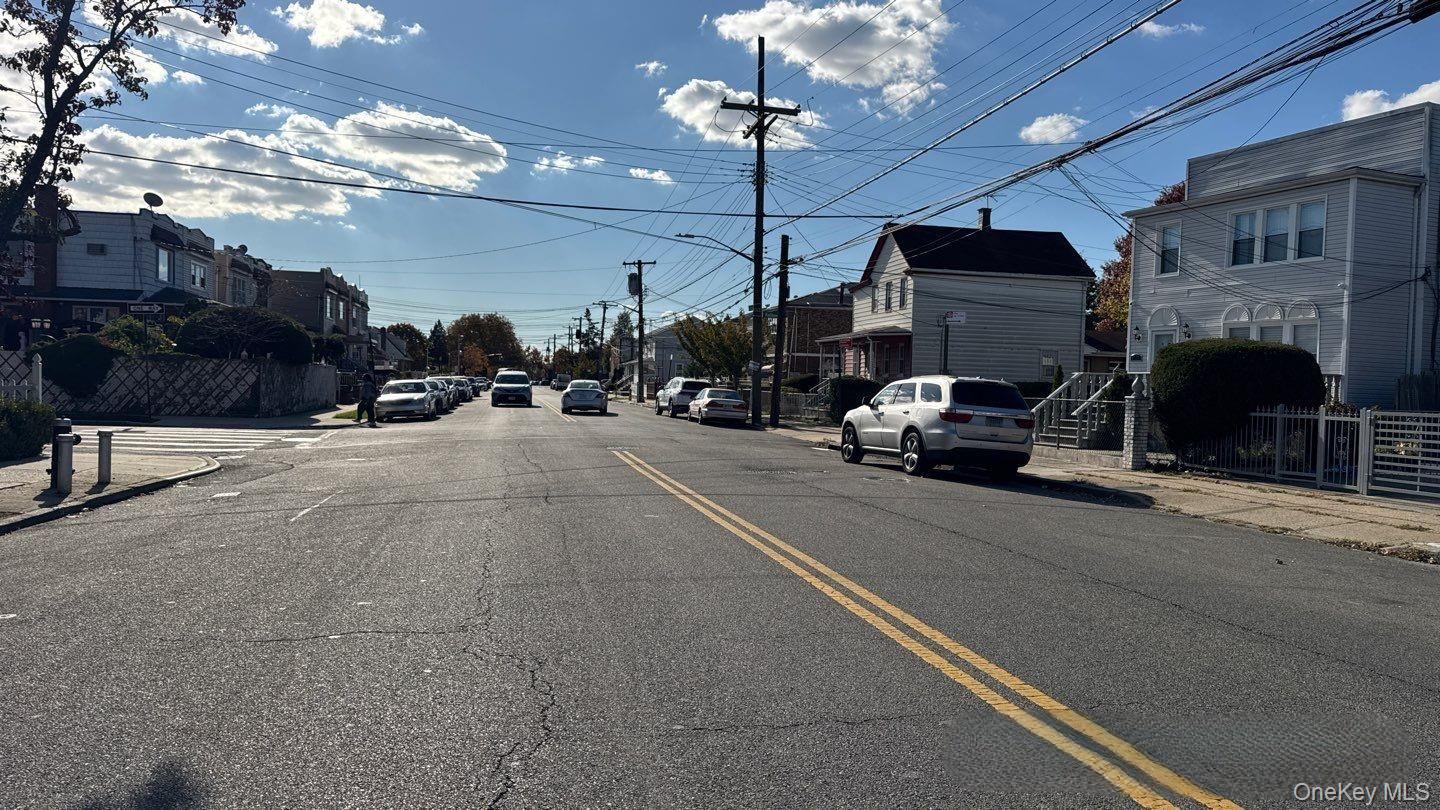 Single Family Avenue  Brooklyn, NY 11236, MLS-932115-4