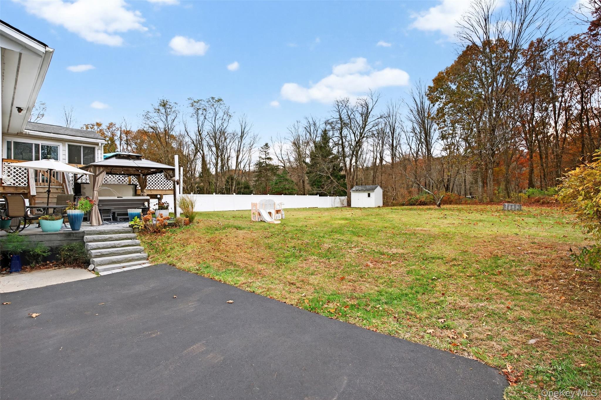 Single Family Velie  Dutchess County, NY 12540, MLS-932117-35