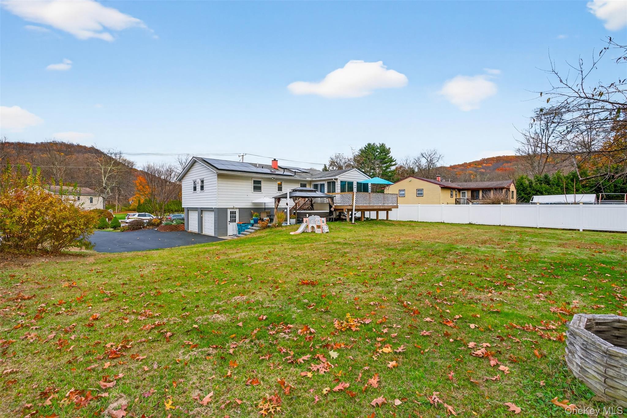 Single Family Velie  Dutchess County, NY 12540, MLS-932117-36